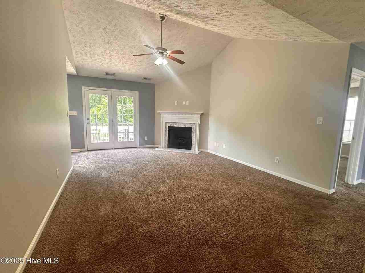 2241 Stornoway Ct - Photo 4 of 25