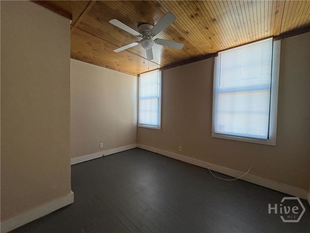 18 N Main St - Photo 7 of 8