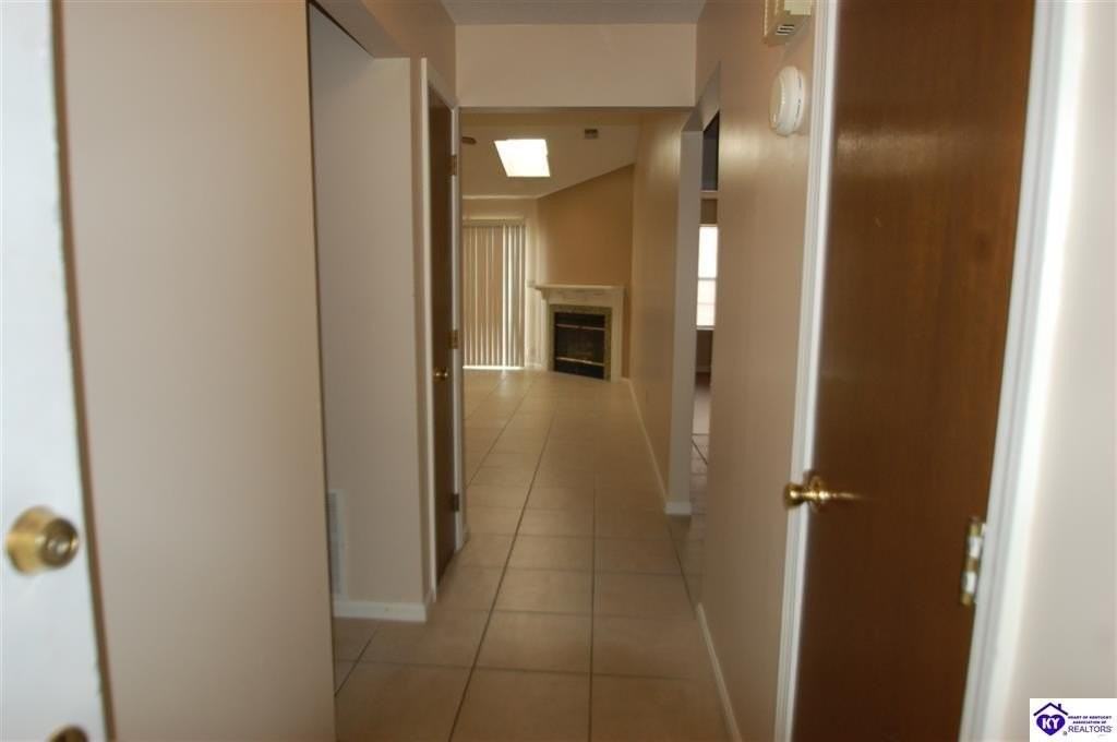 602 Potomac Ct - Photo 2 of 10