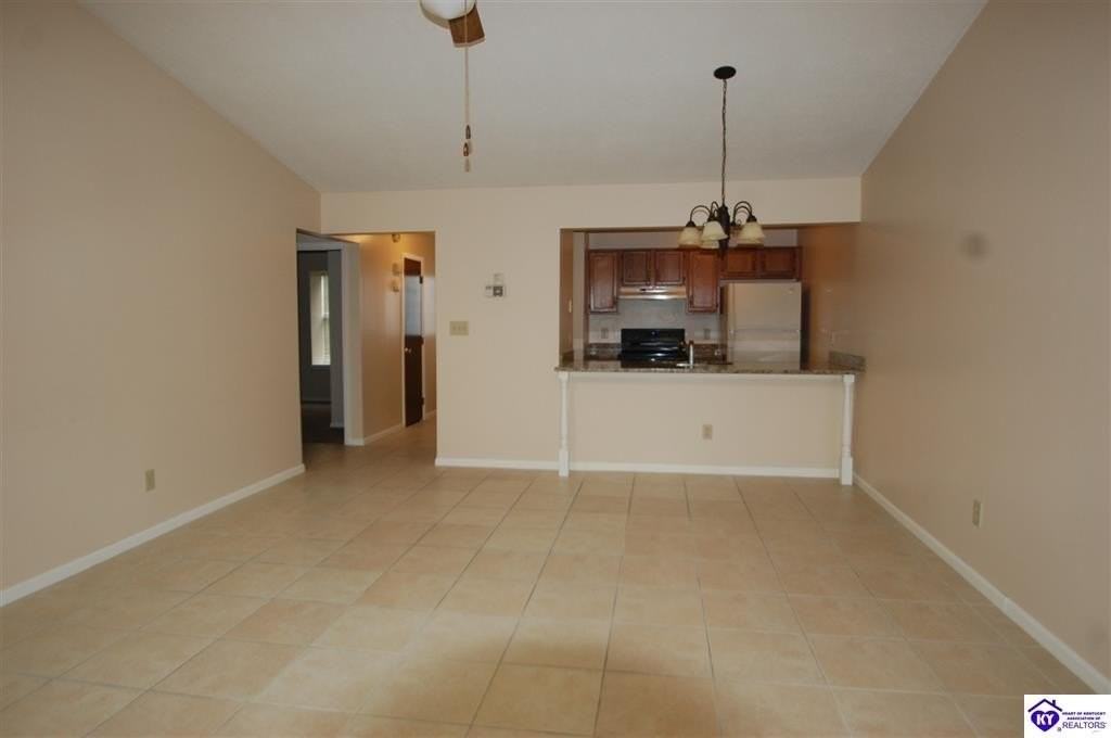 602 Potomac Ct - Photo 3 of 10