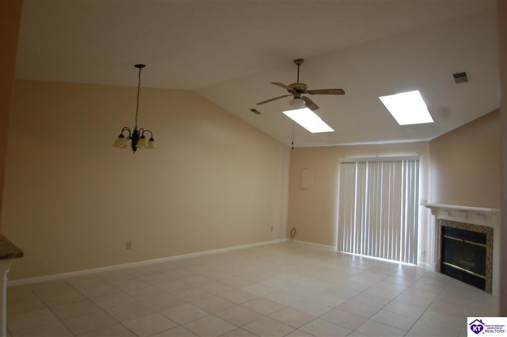 602 Potomac Ct - Photo 4 of 10