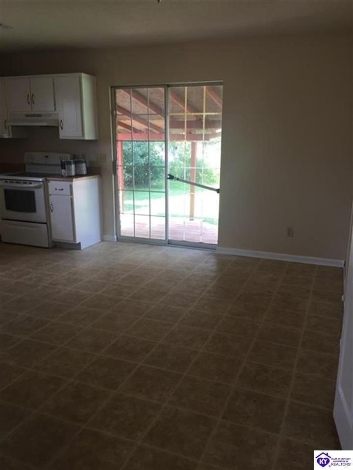 635 Independence Dr - Photo 5 of 13