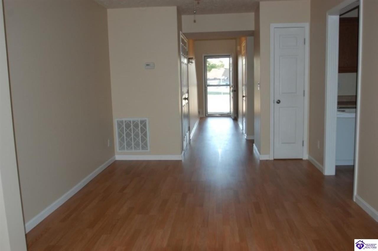 118 Darby Woods Ct - Photo 6 of 17