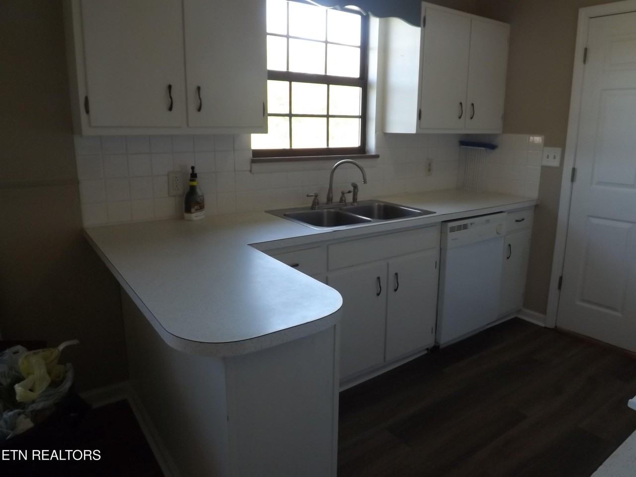 800 Shawanee Rd - Photo 3 of 17