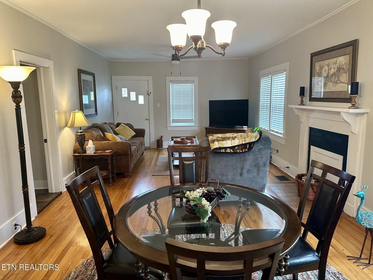 203 W Cumberland St - Photo 5 of 14