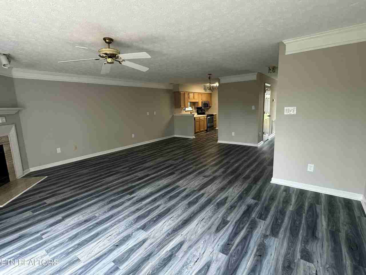 8817 Ashton Ct - Photo 3 of 9