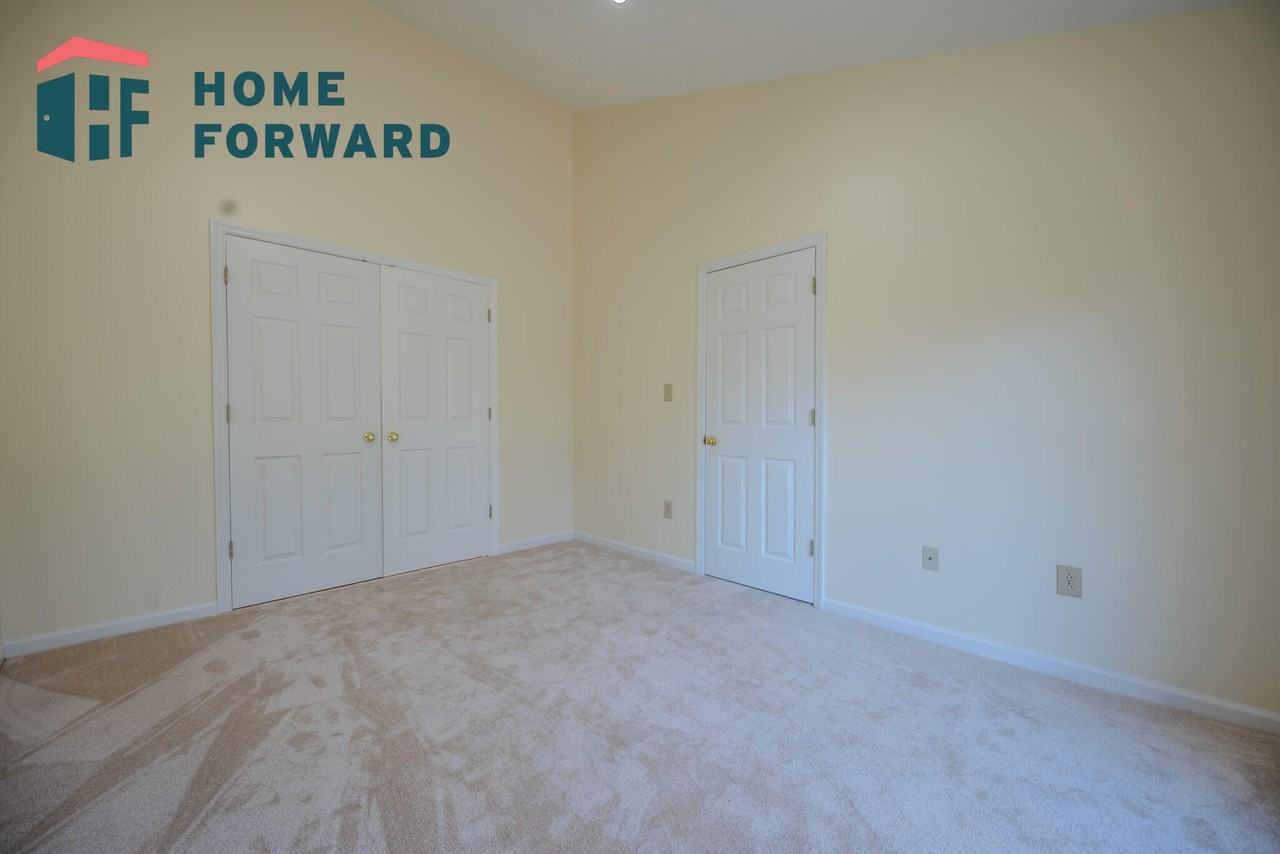 2504 Ashbrooke Dr - Photo 4 of 16