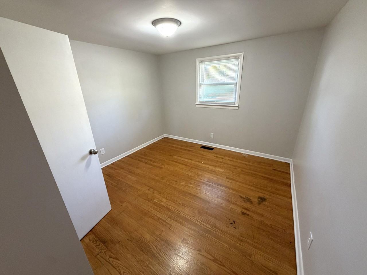 207 Beecher St #1 - Photo 5 of 7