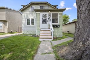 featured image of 1029 E Granet Ave Lowr #LOWER