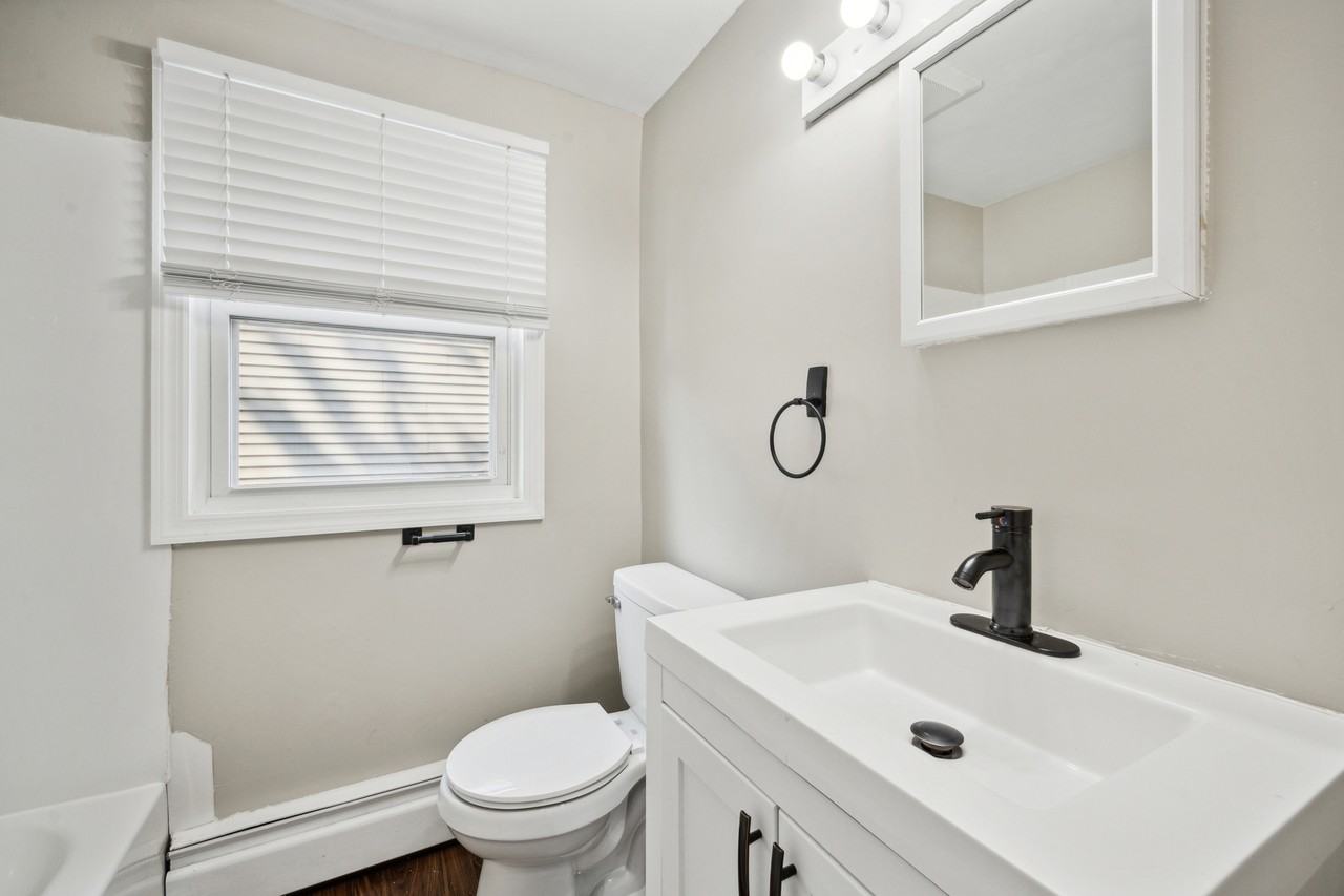 1029 E Granet Ave Lowr - Photo 4 of 11