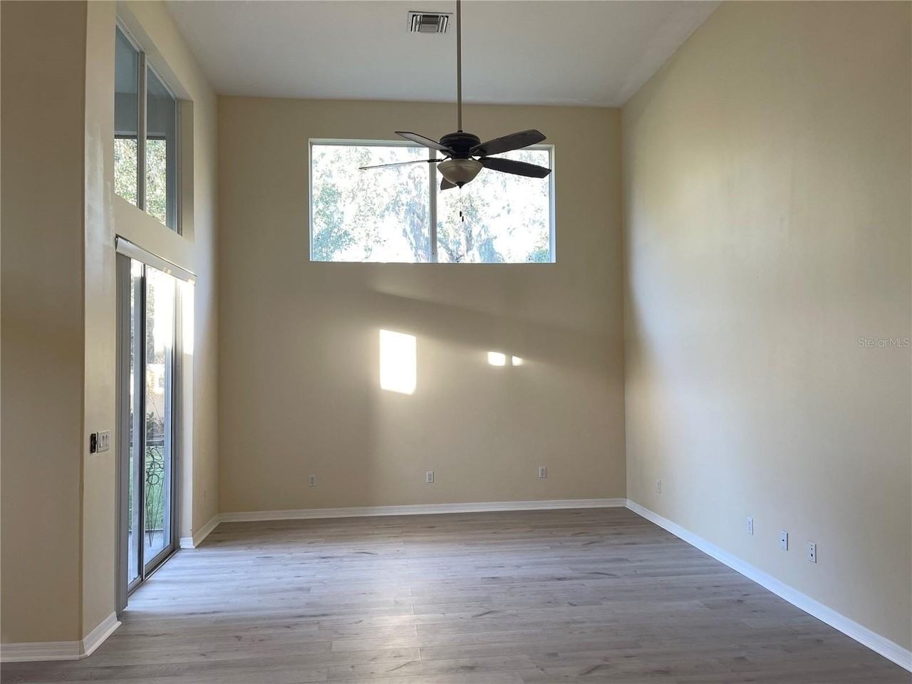 3811 65th Ave E - Photo 4 of 16