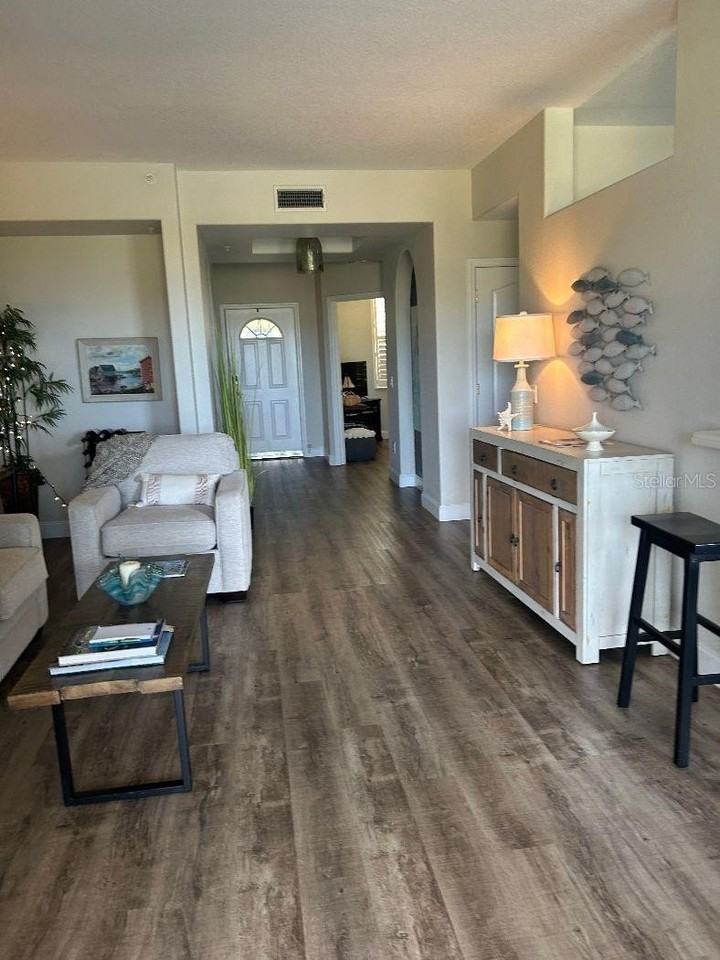 940 Cooper St #302 - Photo 6 of 28