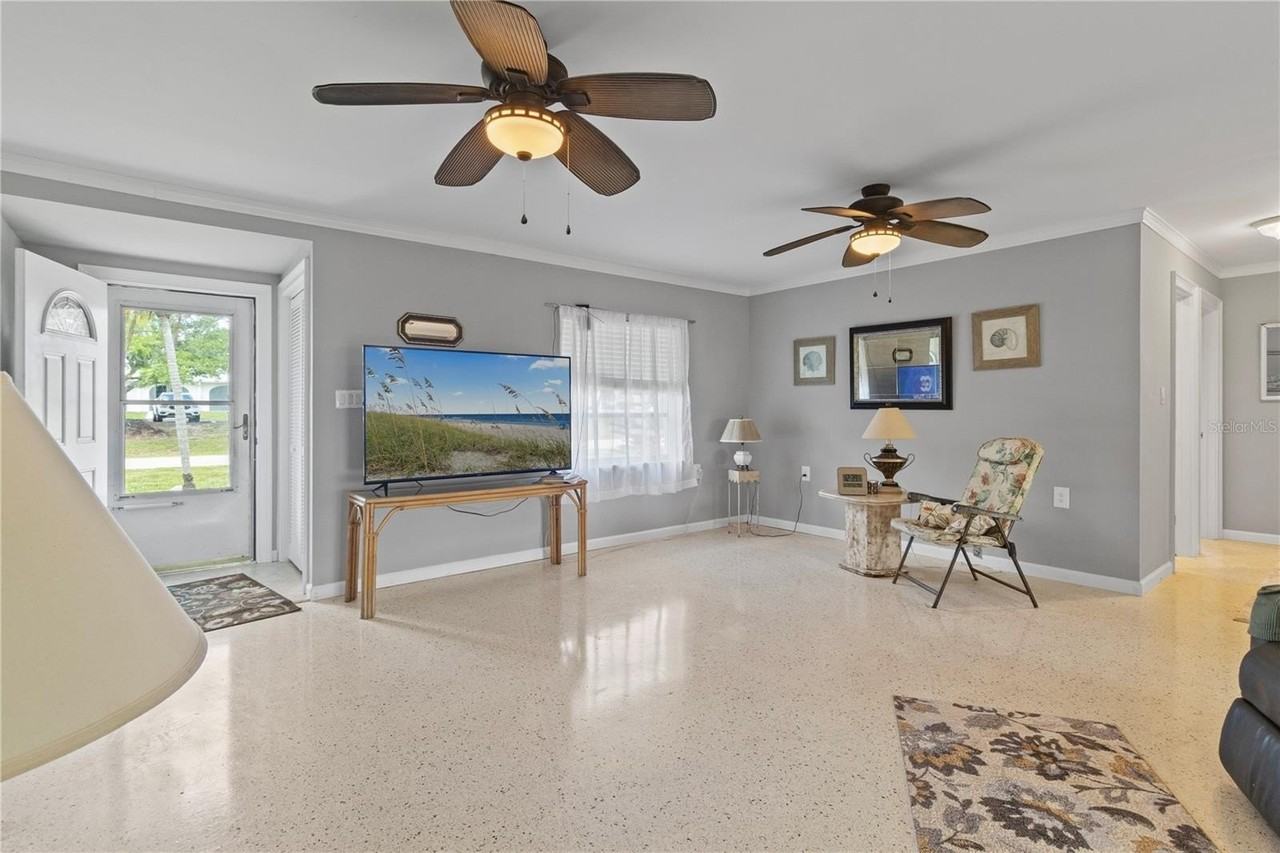 4020 Palm Dr - Photo 5 of 24