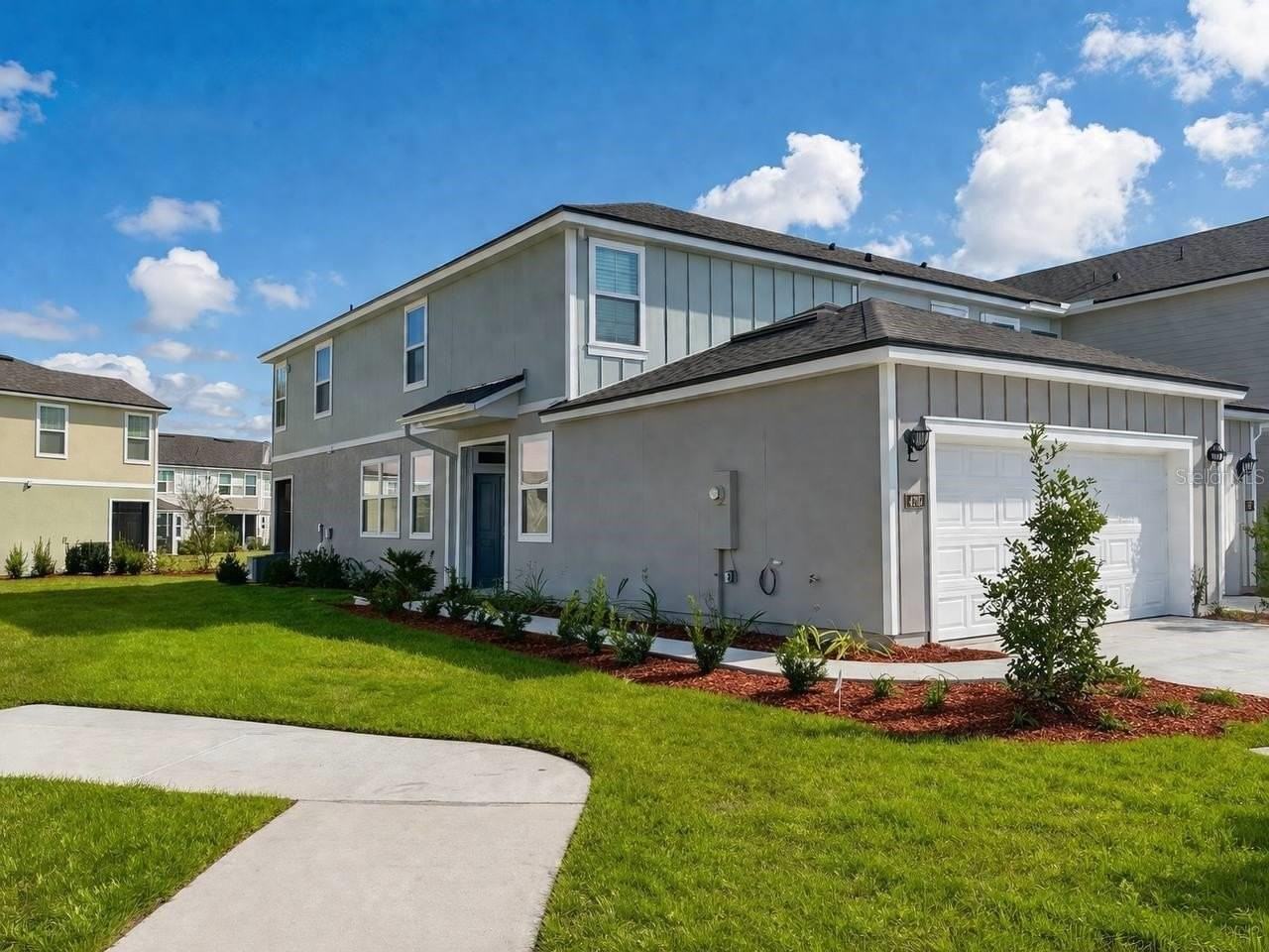 470 Redbud Rd - Photo 2 of 12