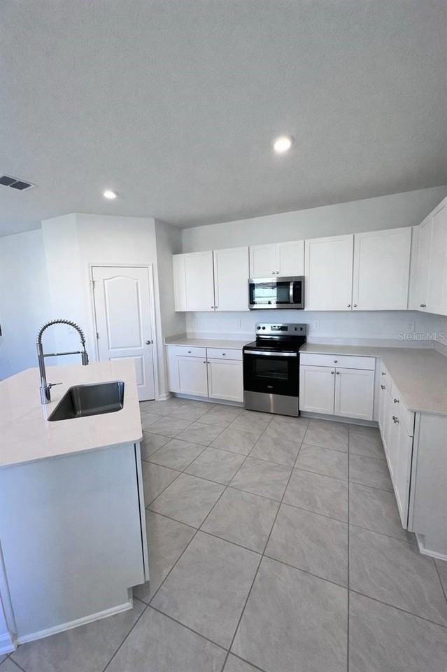 470 Redbud Rd - Photo 7 of 12