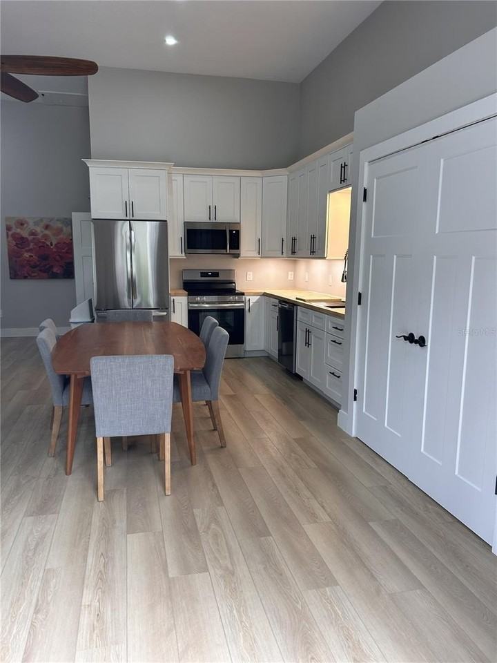 12870 Ne 103rd Ter - Photo 7 of 32