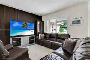 featured image of 6000 Leonardo St