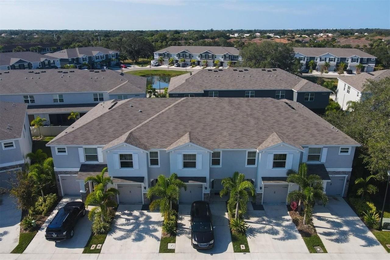 8657 Palmer Park Cir - Photo 6 of 50