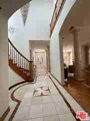 623 Palisades Ave - Photo 4 of 6