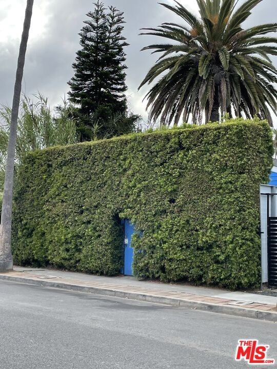 926 California Ave
