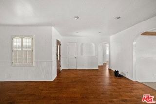 5227 Etheldo Ave - Photo 5 of 8