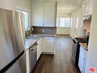 2045 Glencoe Ave - Photo 3 of 8