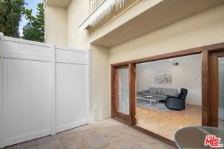 916 15th St #1 - Photo 6 of 8