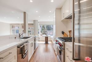 featured image of 17083 Palisades Cir