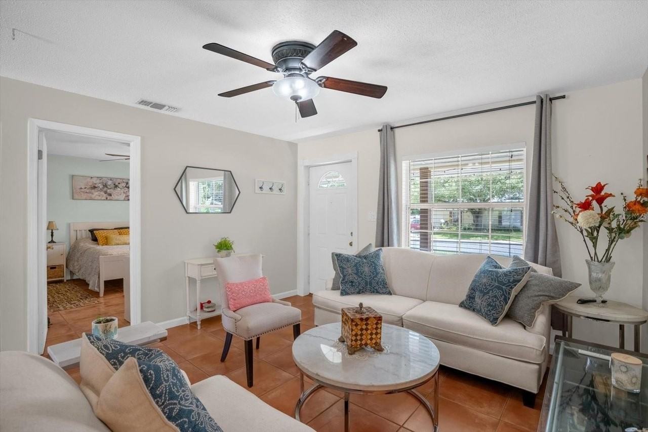 739 Seminole Ave - Photo 2 of 17