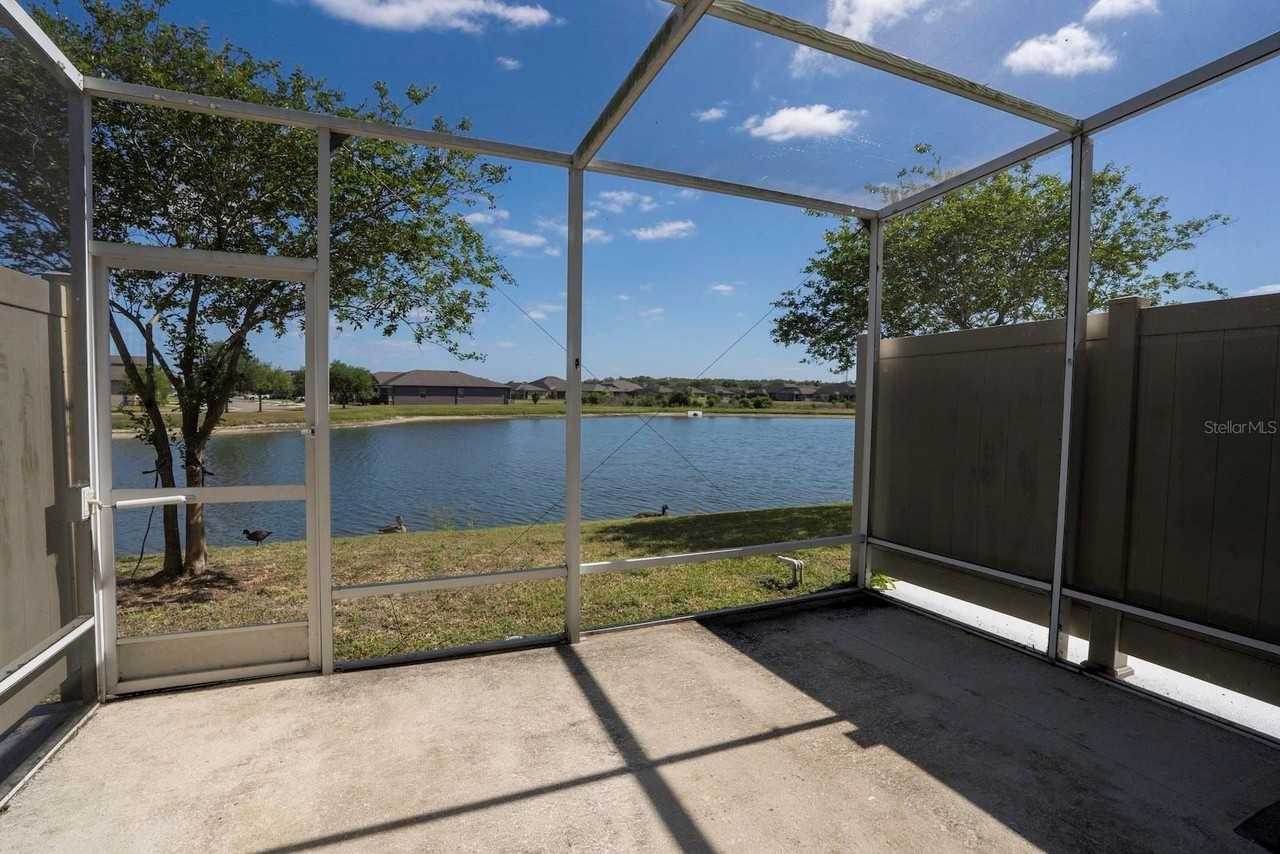 9136 Hillcroft Dr - Photo 4 of 49