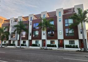 featured image of 130 8th St N