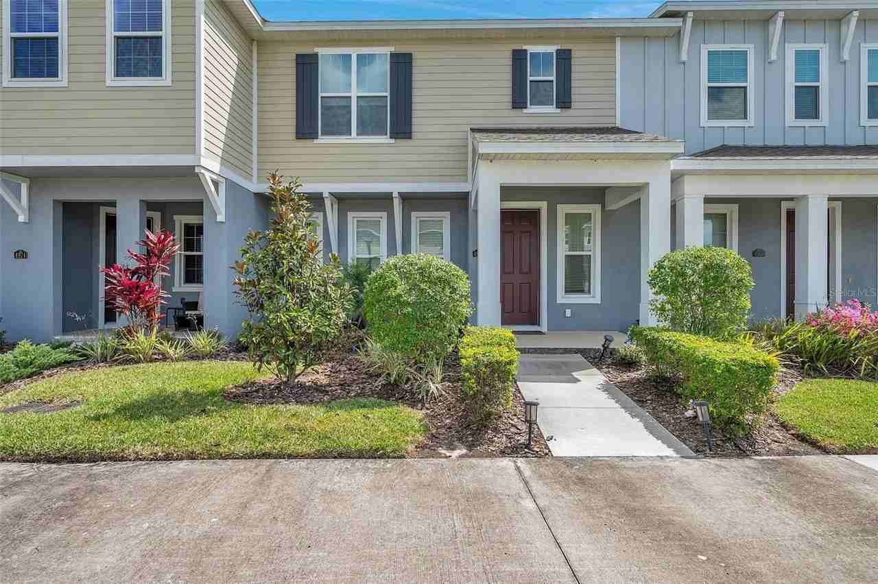 4966 Avalon Park Blvd - Photo 3 of 50