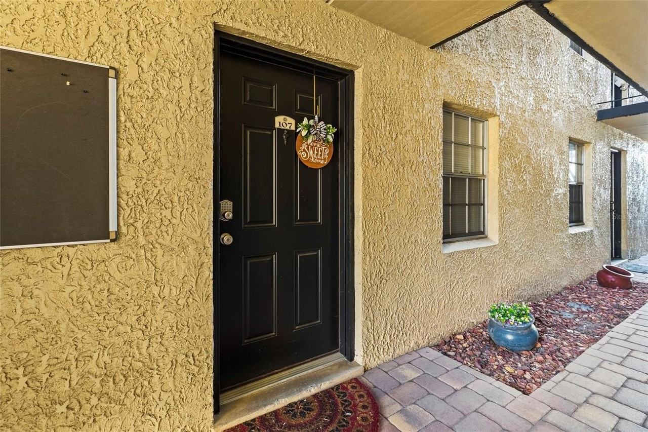 5304 W Kennedy Blvd #107 - Photo 5 of 36