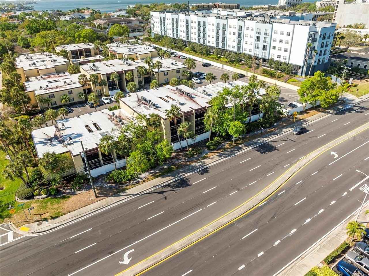 5304 W Kennedy Blvd #107 - Photo 7 of 36