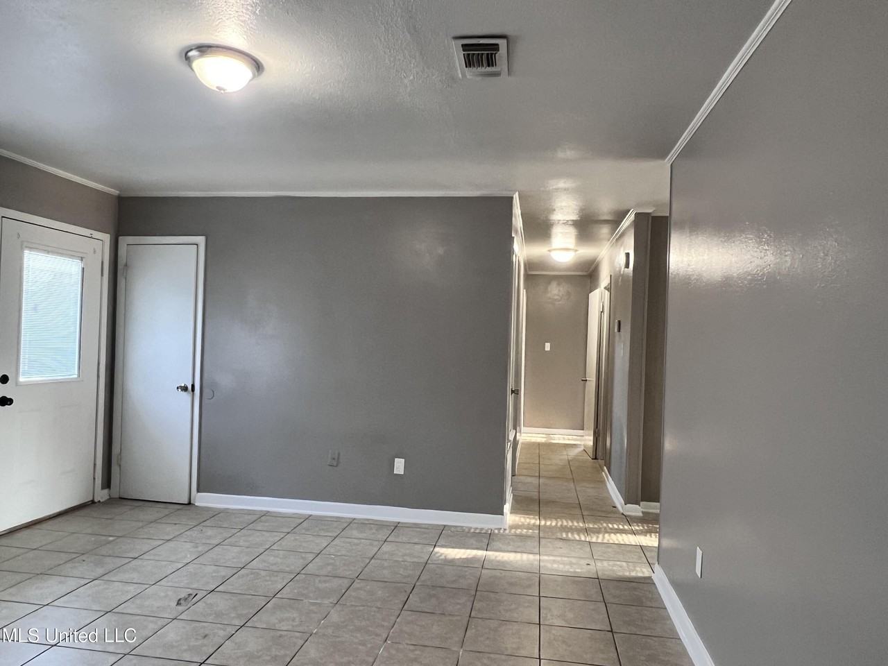 11520 Klein Rd - Photo 3 of 16