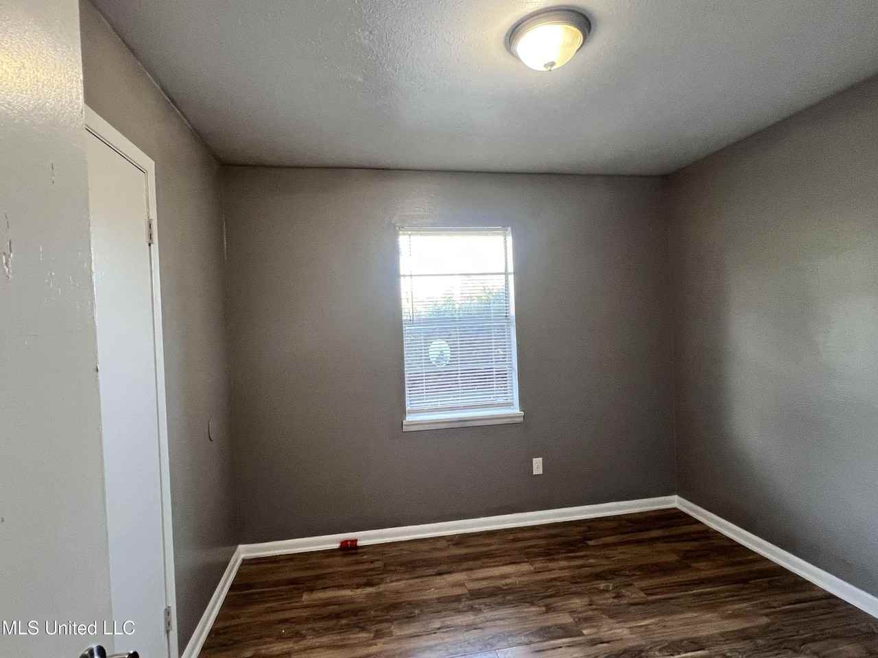 11520 Klein Rd - Photo 6 of 16