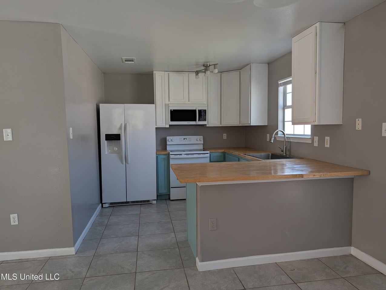 2909 57th Ave - Photo 5 of 14