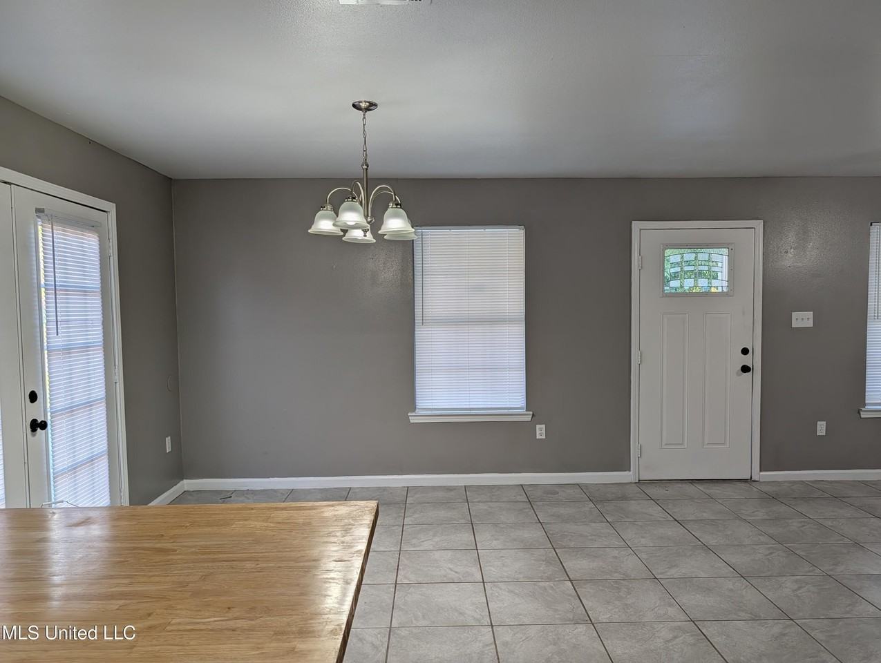 2909 57th Ave - Photo 6 of 14