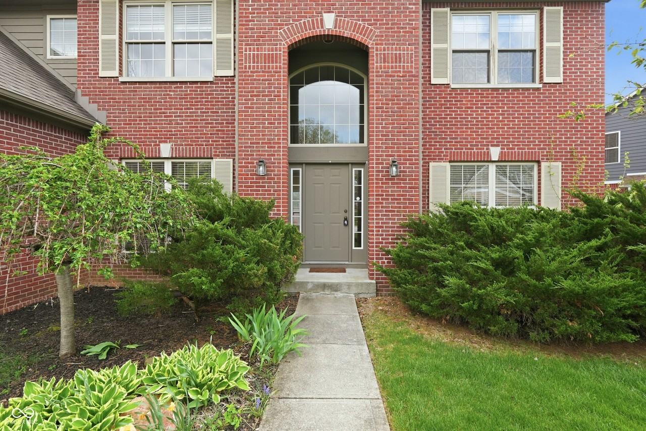 4091 Huntsman Dr - Photo 4 of 50