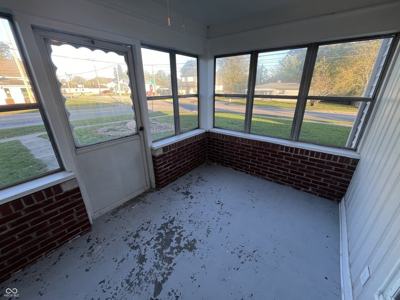 501 E Main St - Photo 2 of 9