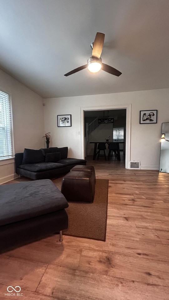 3851 Broadway St - Photo 6 of 18