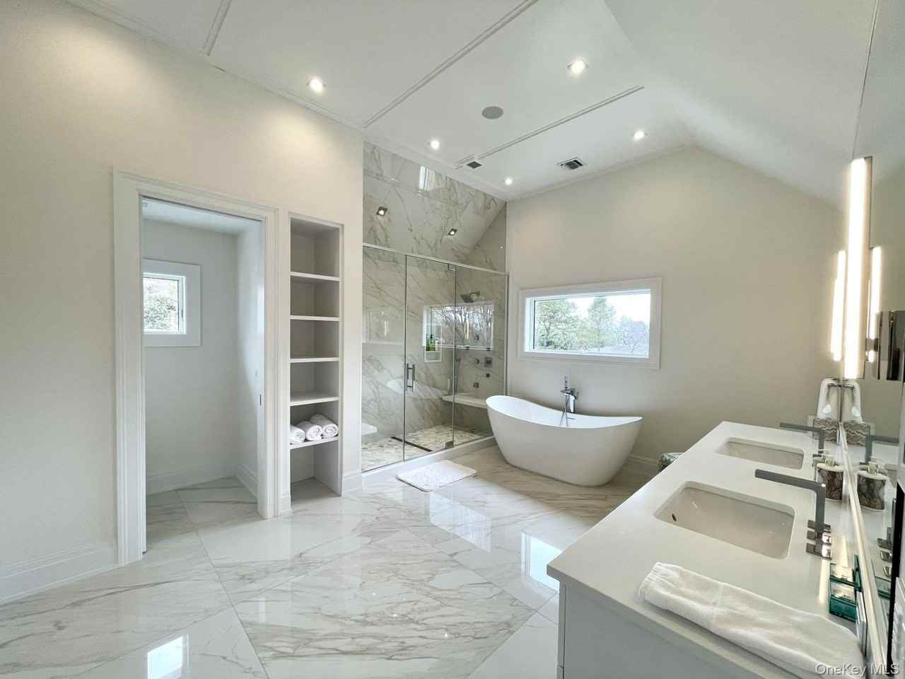 59 Shinnecock Hills Rd - Photo 5 of 20