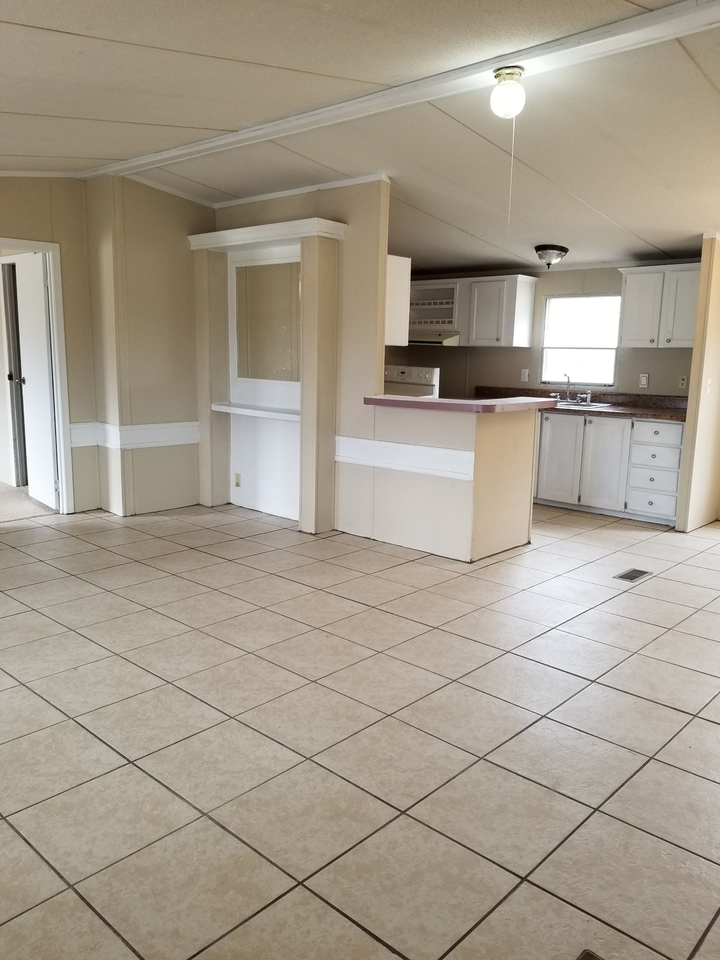 219 Gramercy Ln #1 - Photo 3 of 9