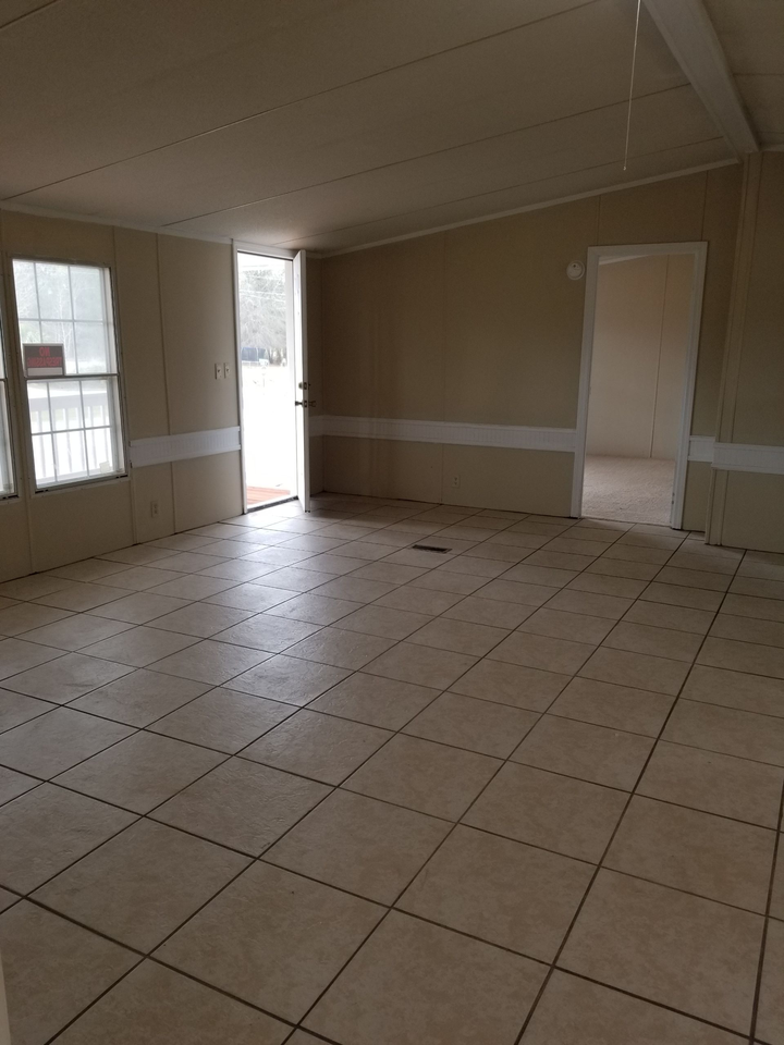 219 Gramercy Ln #1 - Photo 4 of 9