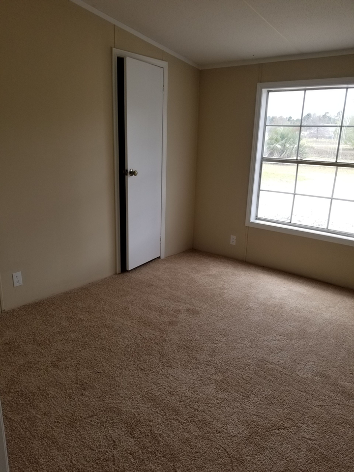 219 Gramercy Ln #1 - Photo 5 of 9