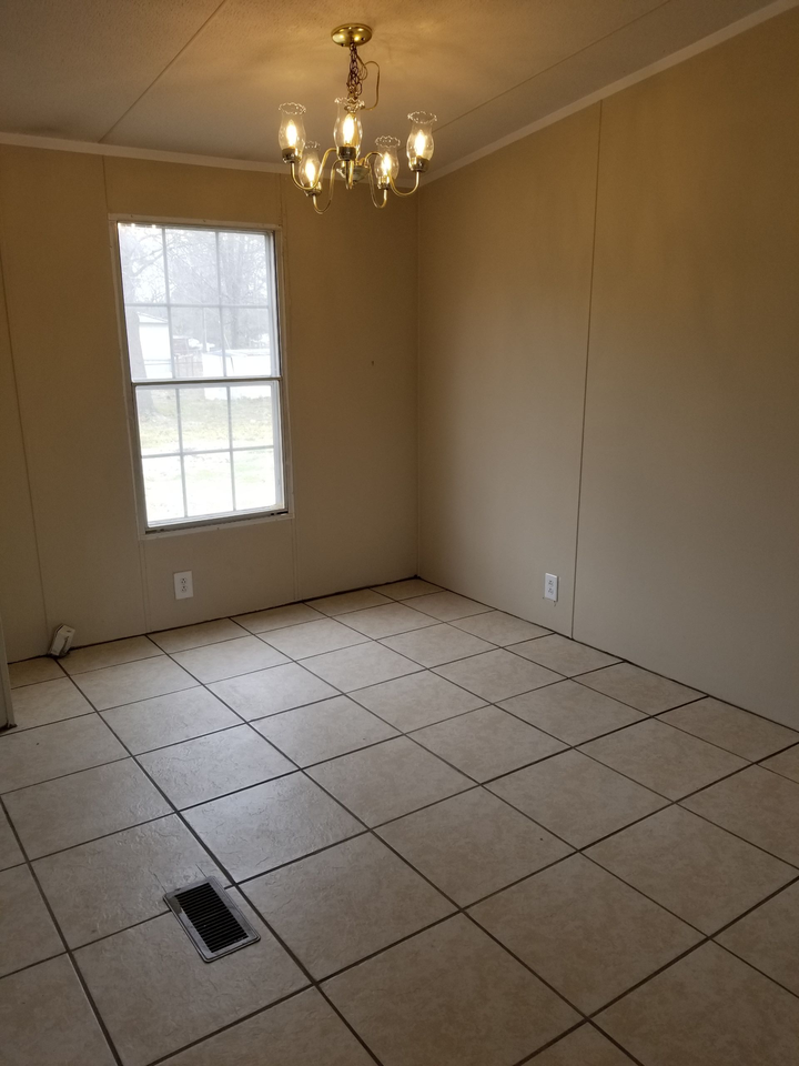 219 Gramercy Ln #1 - Photo 7 of 9