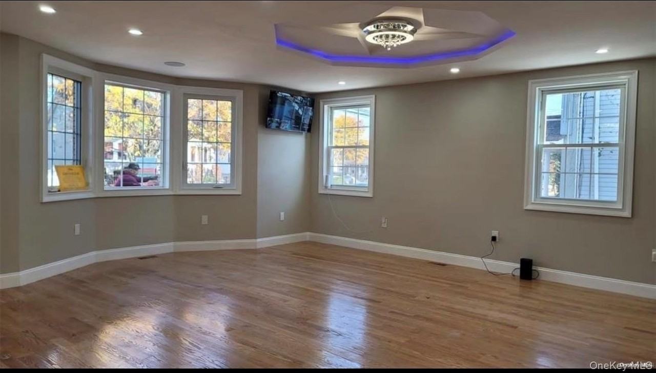 24910 139th Ave #1 - Photo 2 of 8