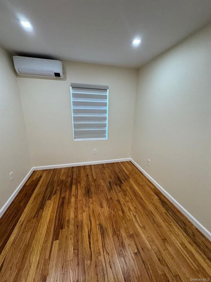 423 Beach 9th St #2ndFL - Photo 6 of 8