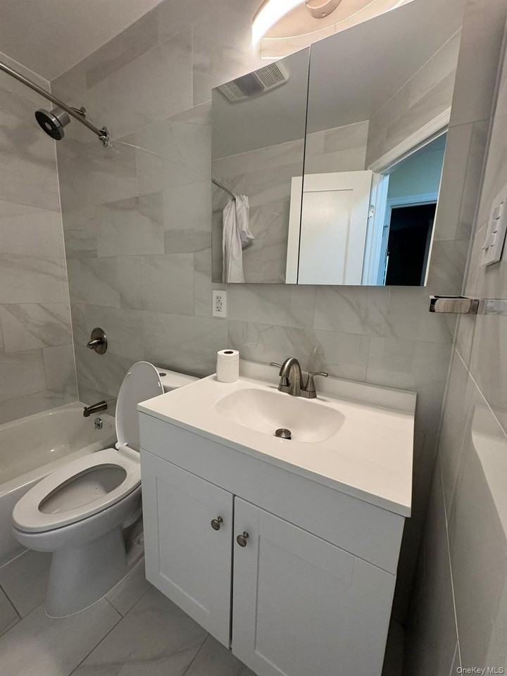 423 Beach 9th St #2ndFL - Photo 7 of 8