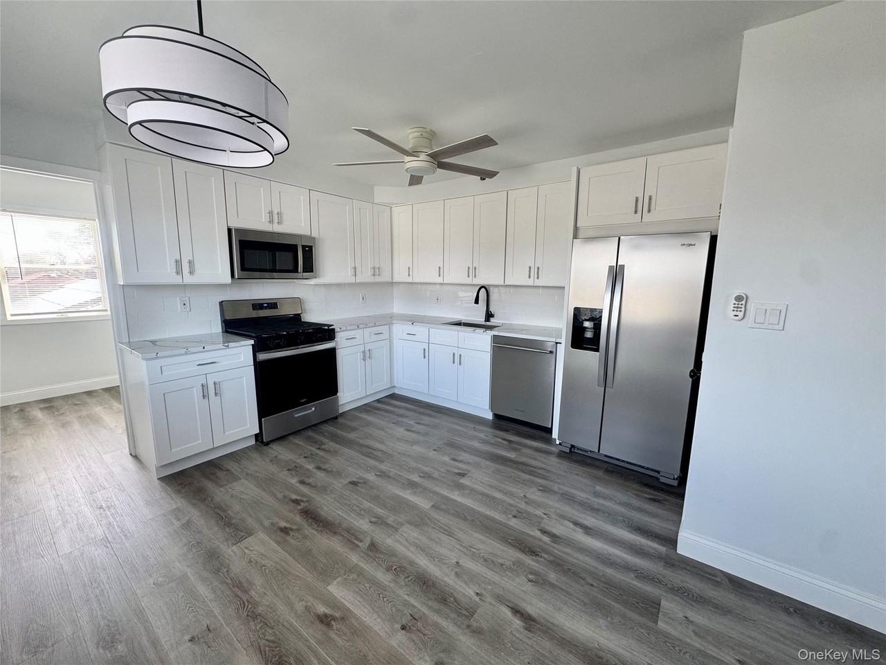 70 Burlington Ave - Photo 2 of 10